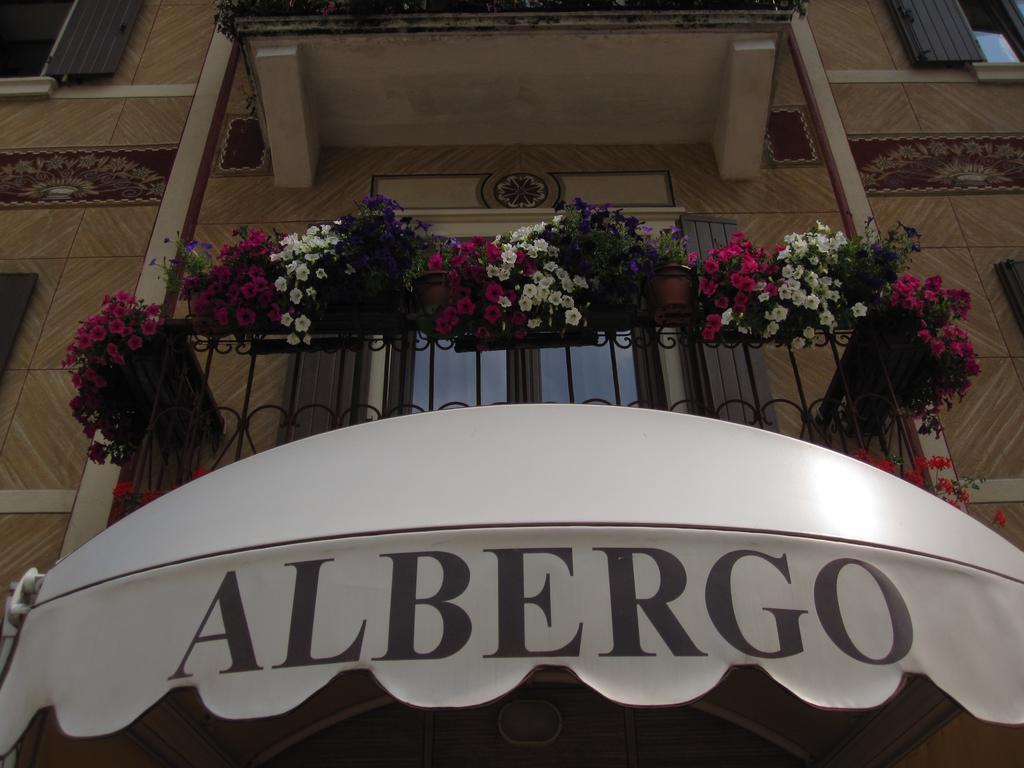Hotel Aurora Vallarsa Экстерьер фото